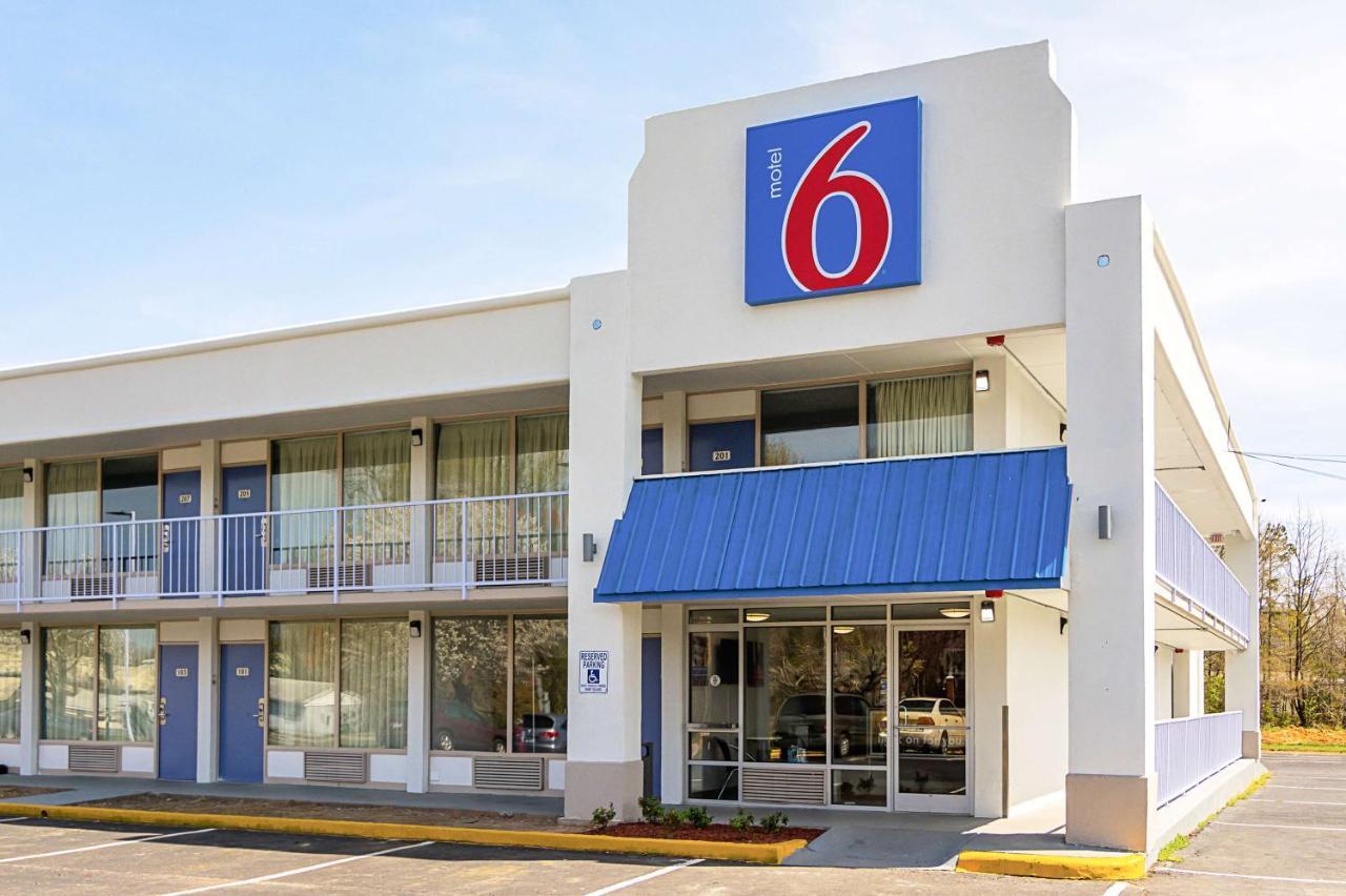 Econo Lodge آشبورو المظهر الخارجي الصورة